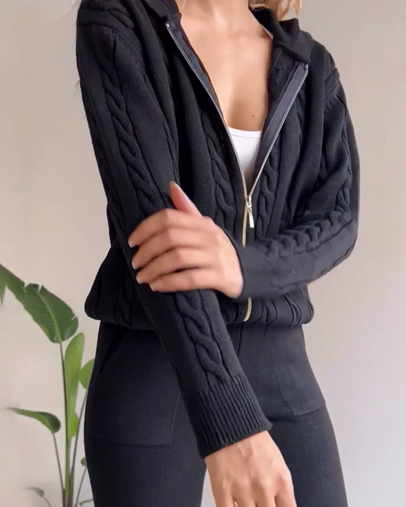 Anouk | Completo da donna con felpa con cappuccio in maglia a trecce e leggings