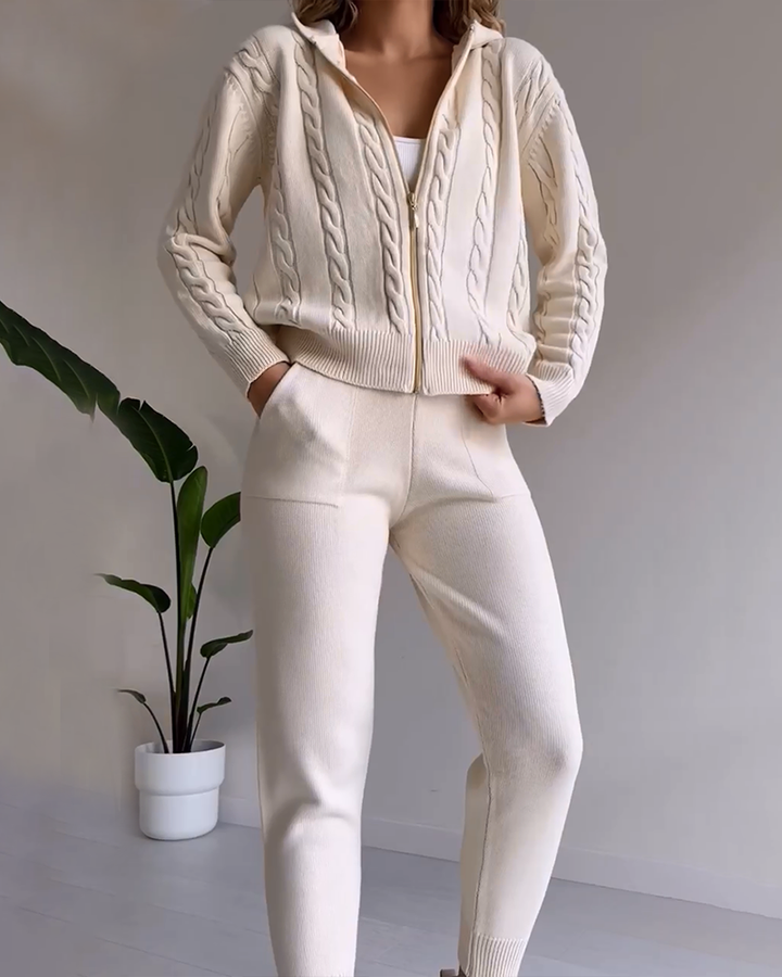 Anouk | Completo da donna con felpa con cappuccio in maglia a trecce e leggings
