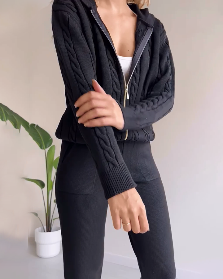 Anouk | Completo da donna con felpa con cappuccio in maglia a trecce e leggings