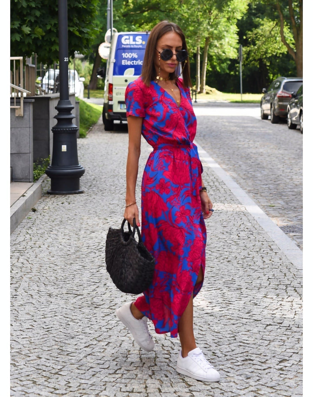 Laila | Vestido midi floral com laço na cintura