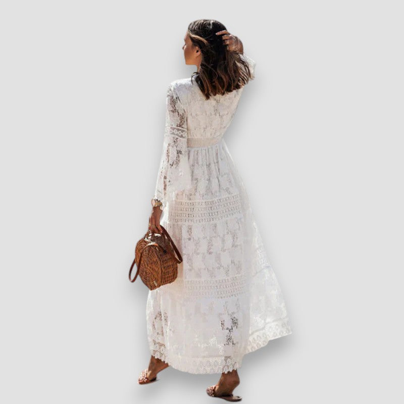 Lainey | Robe longue en dentelle à bordure ornée de pampilles