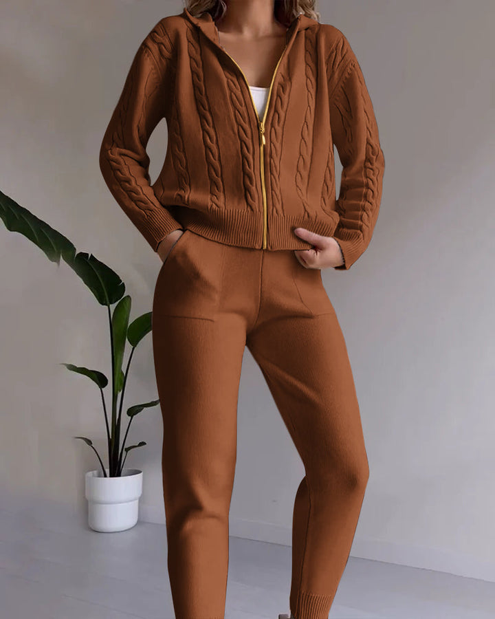 Anouk | Completo da donna con felpa con cappuccio in maglia a trecce e leggings