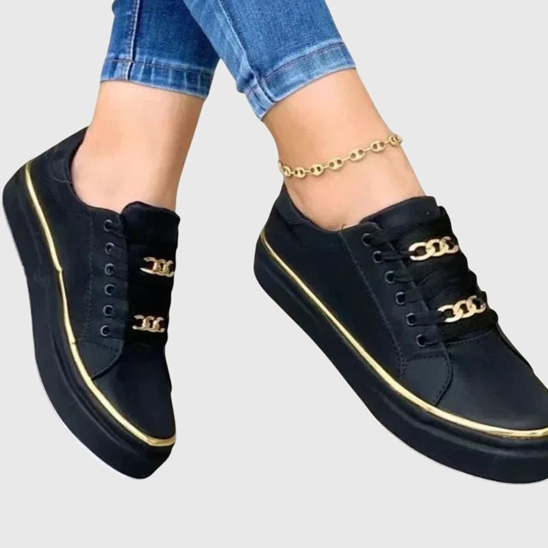 Geneviève | Wide-Toe -Up Sneakers
