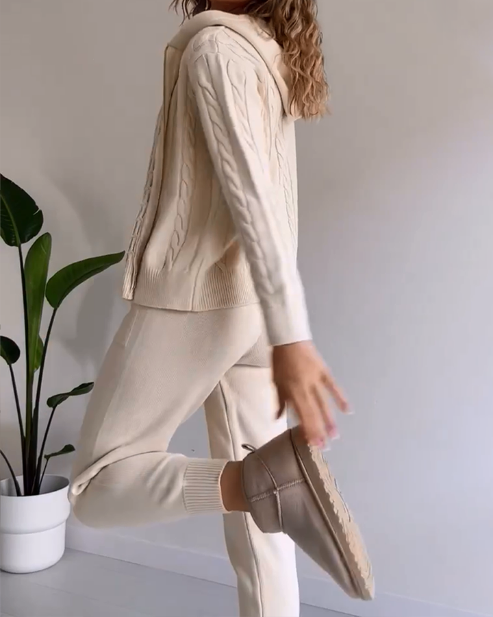 Anouk | Completo da donna con felpa con cappuccio in maglia a trecce e leggings