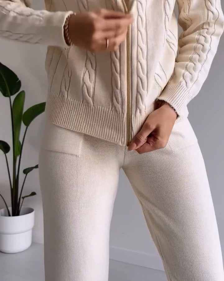 Anouk | Completo da donna con felpa con cappuccio in maglia a trecce e leggings